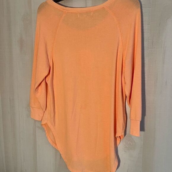 NWT Wildfox Dreams‎ Haley Raglan apricot wash, size XS - Picture 9 of 13